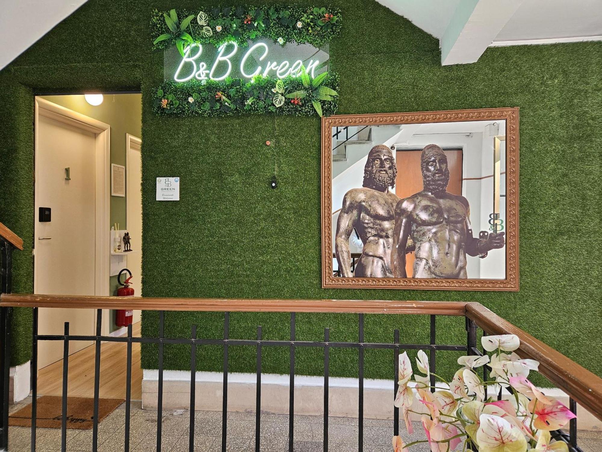 B&B Green Stazione Centrale E Centro Reggio di Calabria Luaran gambar